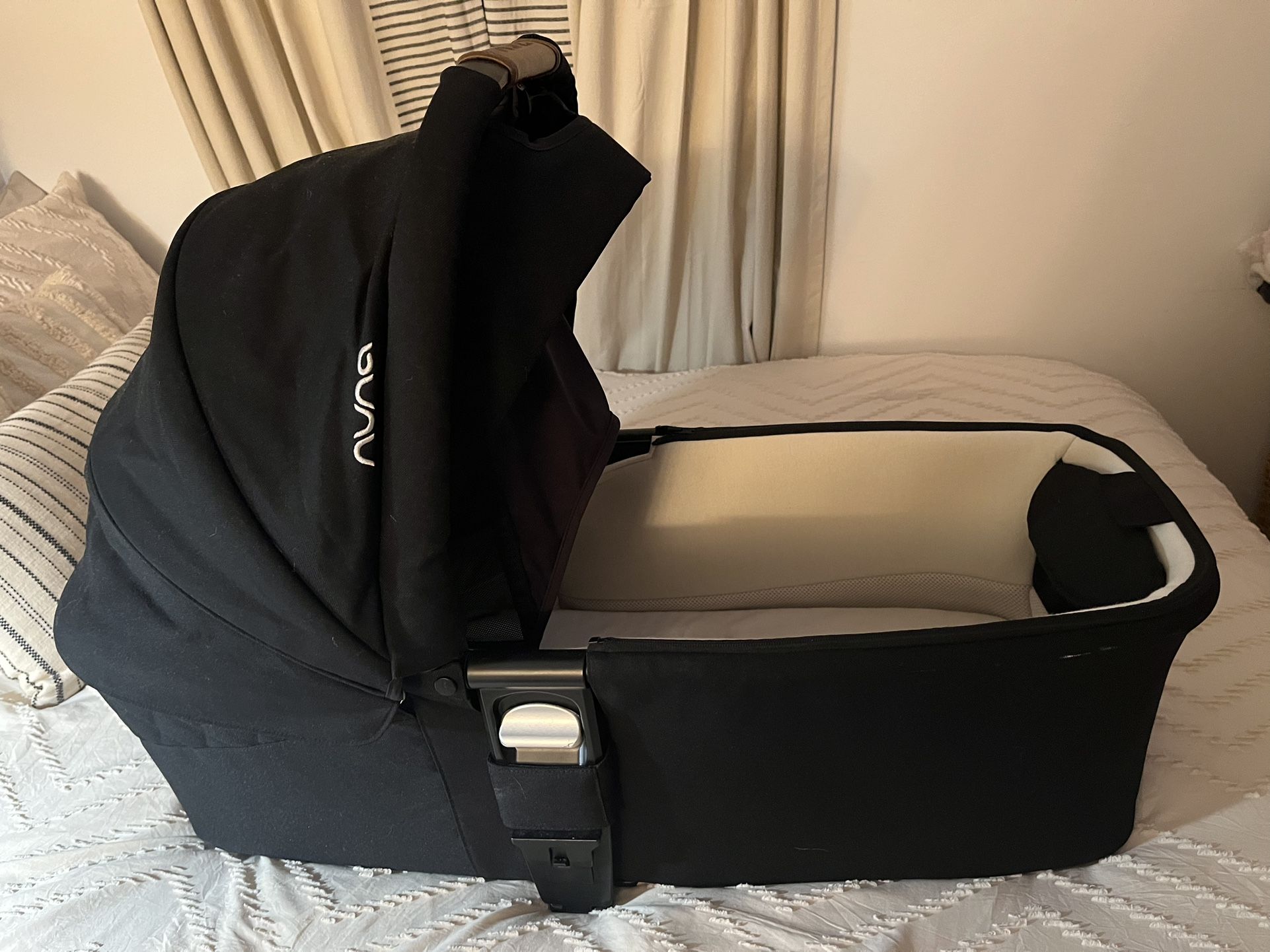 Nuna Mixx Bassinet