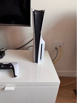 PS5 Slim 1 TB w/ disc drive