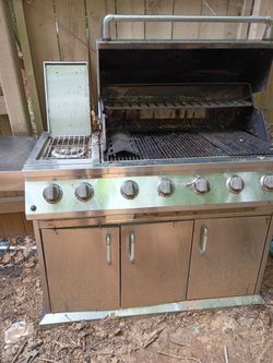 Gas/ charcoal grill
