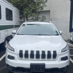 2018 Jeep Cherokee Latitude 4x4 – 62,214 Miles