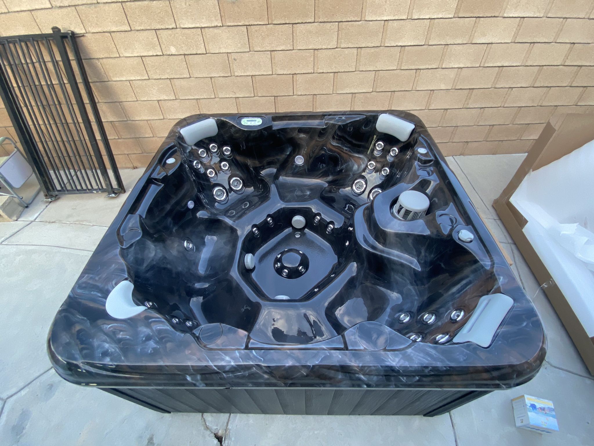 Jacuzzi