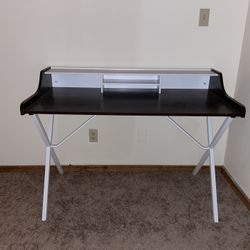 Desk Great Condition