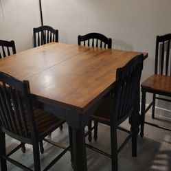 Gorgeous Hardwood Counter Height Dining Room Set With 6 Chairs
