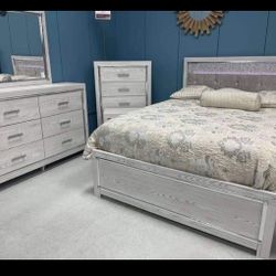 Altyra 7 Piece Queen Size Luxury Bedroom Set With LED🎊 New Brand 🌟 