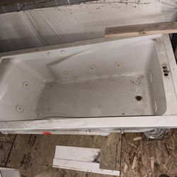 Bathtub 