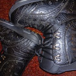 snowboard boots Burton Sabbath size 10 and 1/2