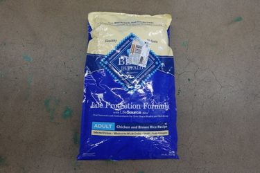 24lb Blue Buffalo Life Protection Formula Adult Chicken & Brown Rice Dog Food