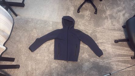Nike Tech Fleece Full-Zip Hoodie small