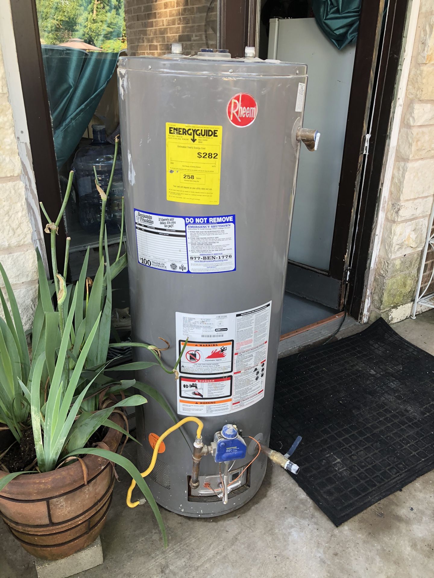 GOOD CONDITION Water Heater