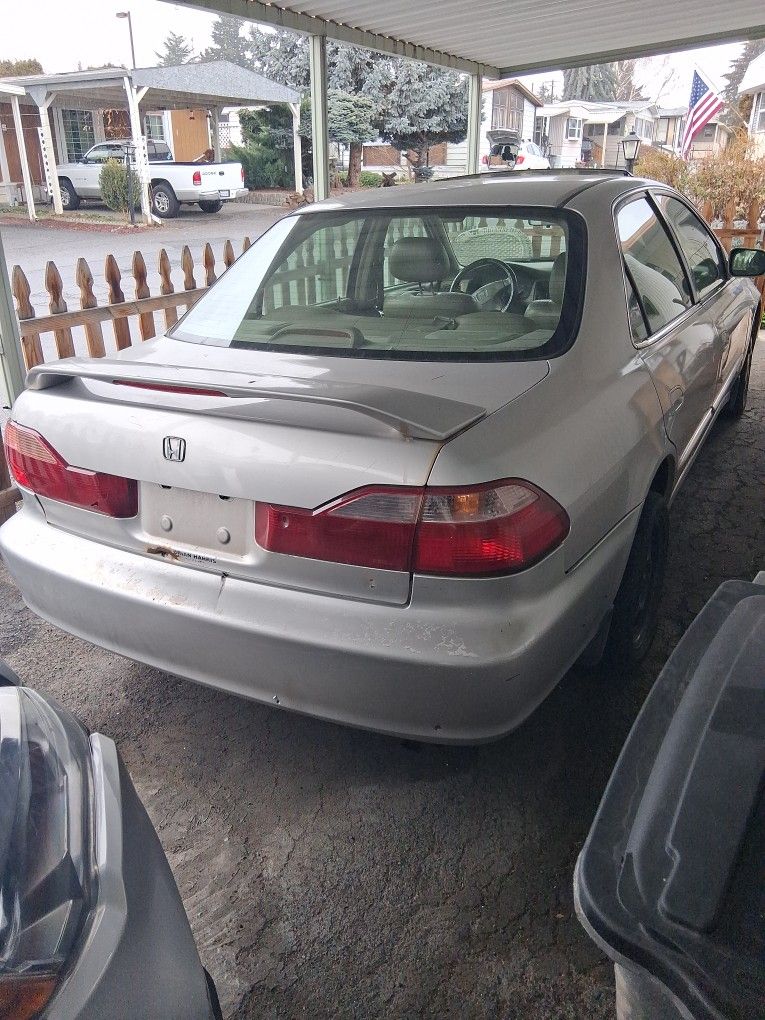 1998 Honda Accord