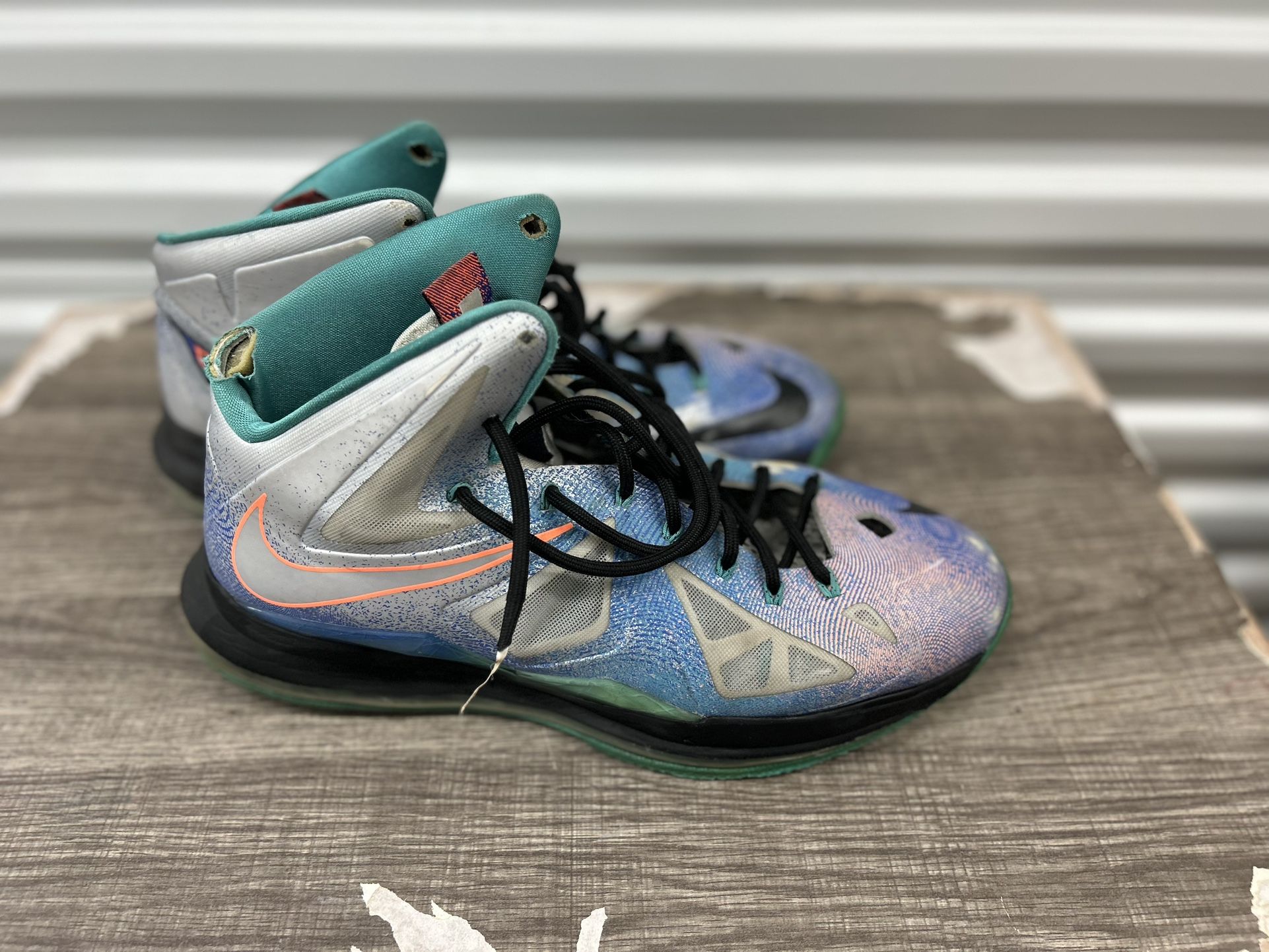 Lebron 10 outlet platinum