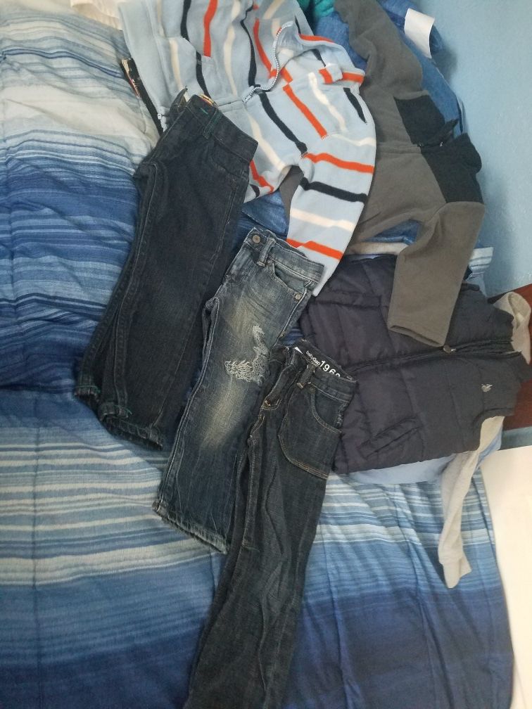 Boys size 3