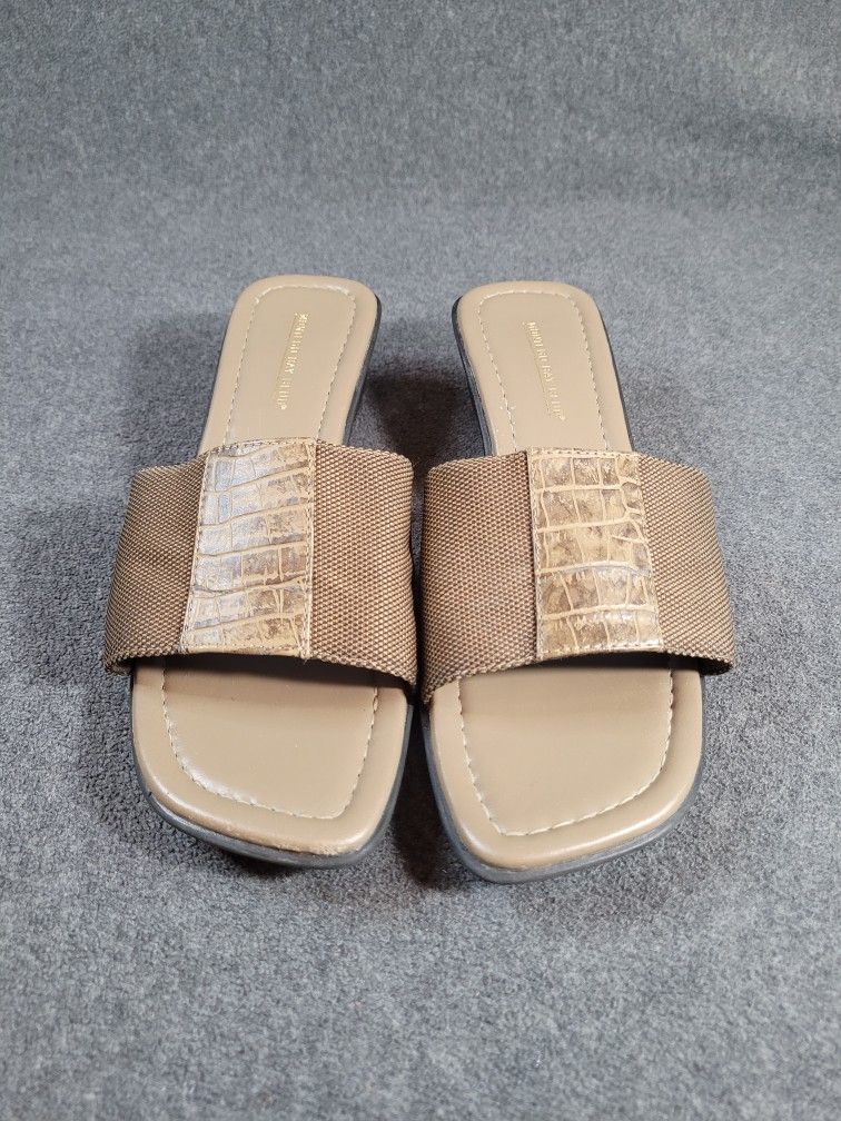 Montego Bay Club Women’s Slide Wedge Sandals – Beige Pattern, Size 9W