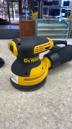 Dewalt DWE6423 3 amp corded 5” variable speed random orbital sander w/dust bag 70517028