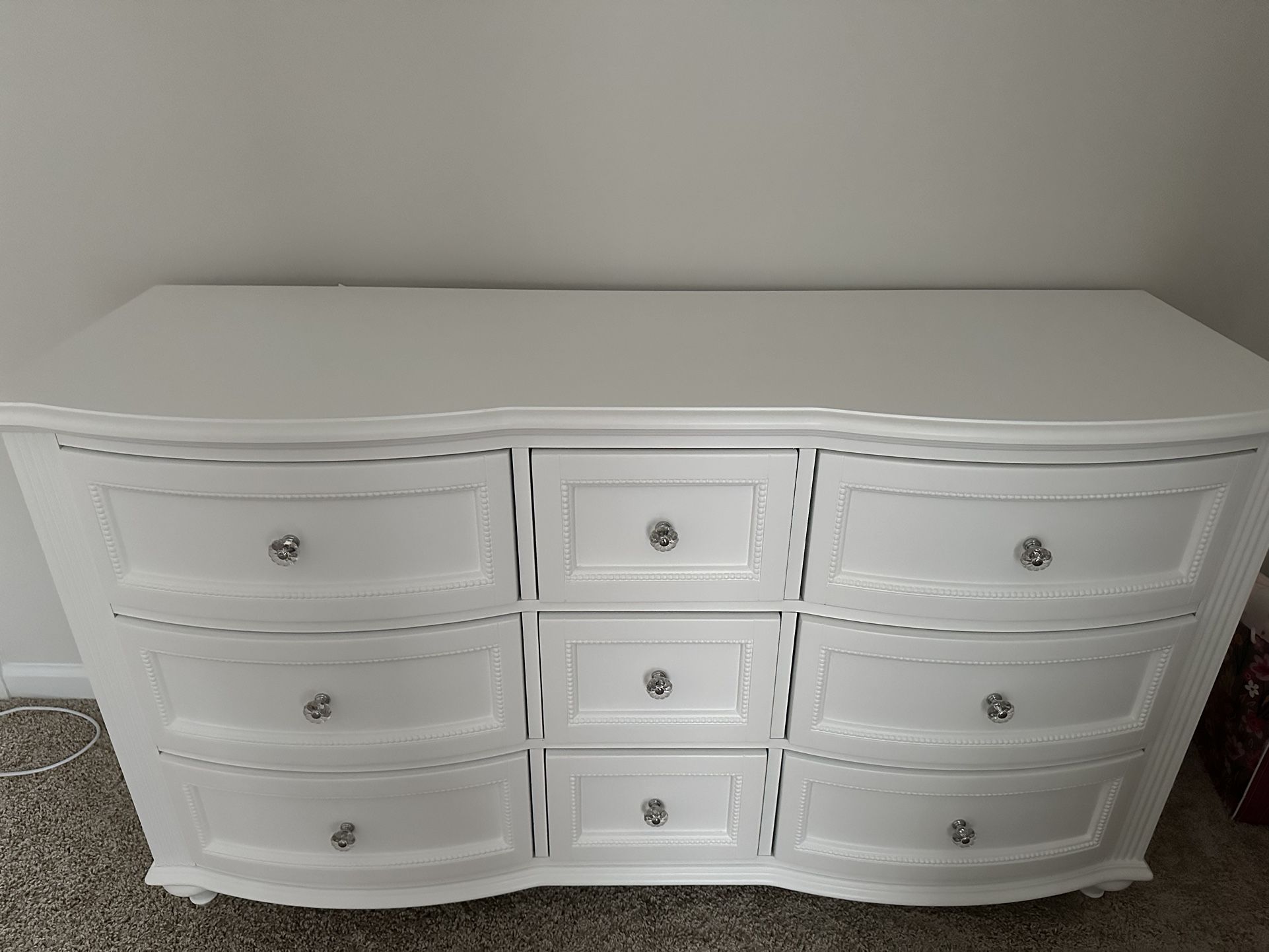 Brand New ! Madelyn White 9 Drawer Dresser Kid’s Baby