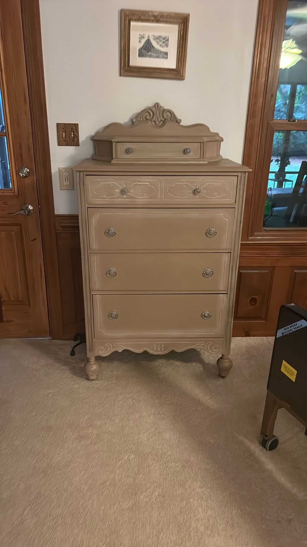 Dresser