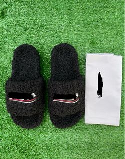 All Black Balenci Fur Slides (9.5US/43EU)