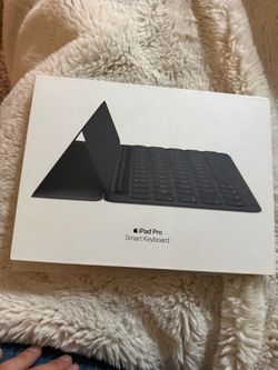 iPad Pro 10.5 inch Smart Keyboard