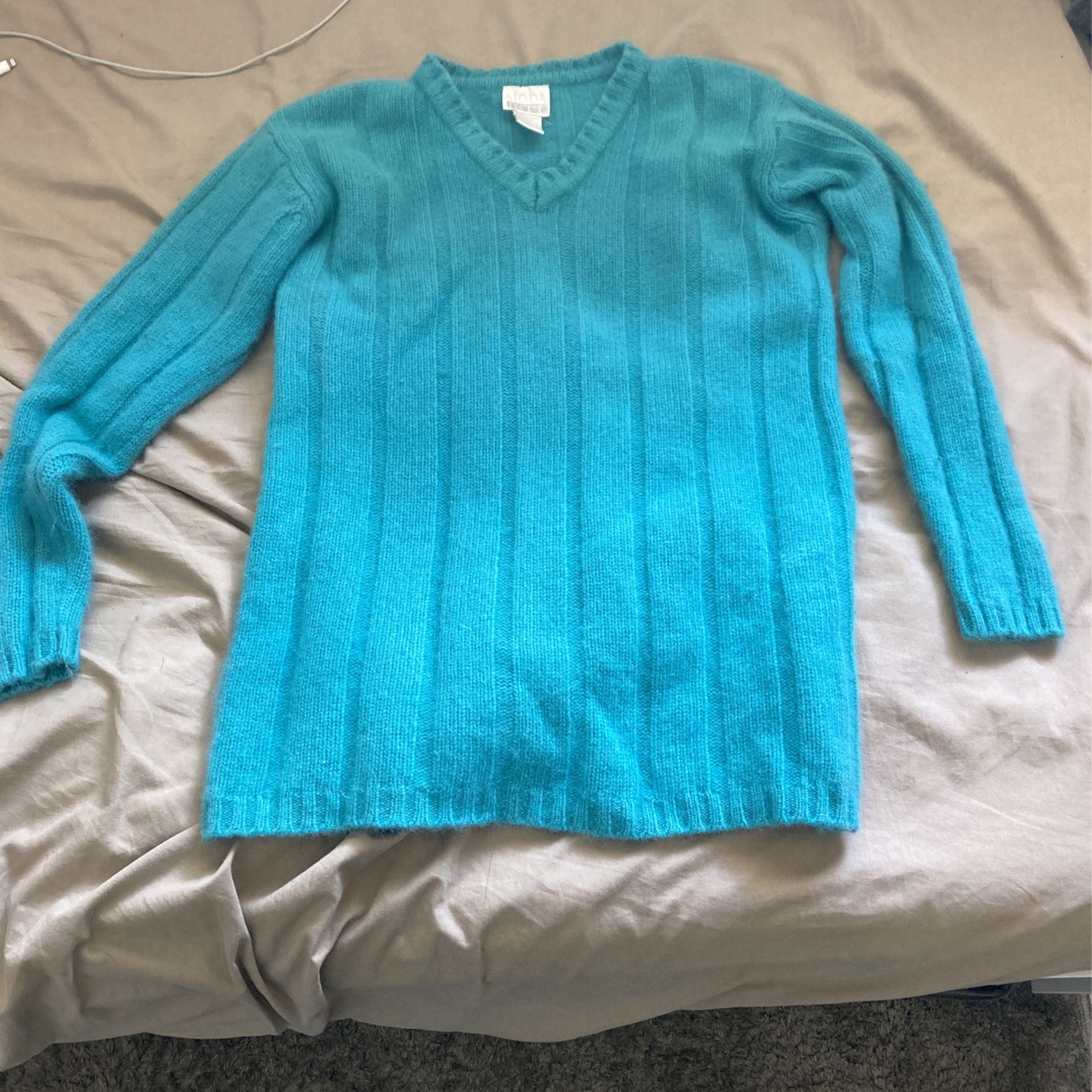 Moda International blue sweater size small women’s