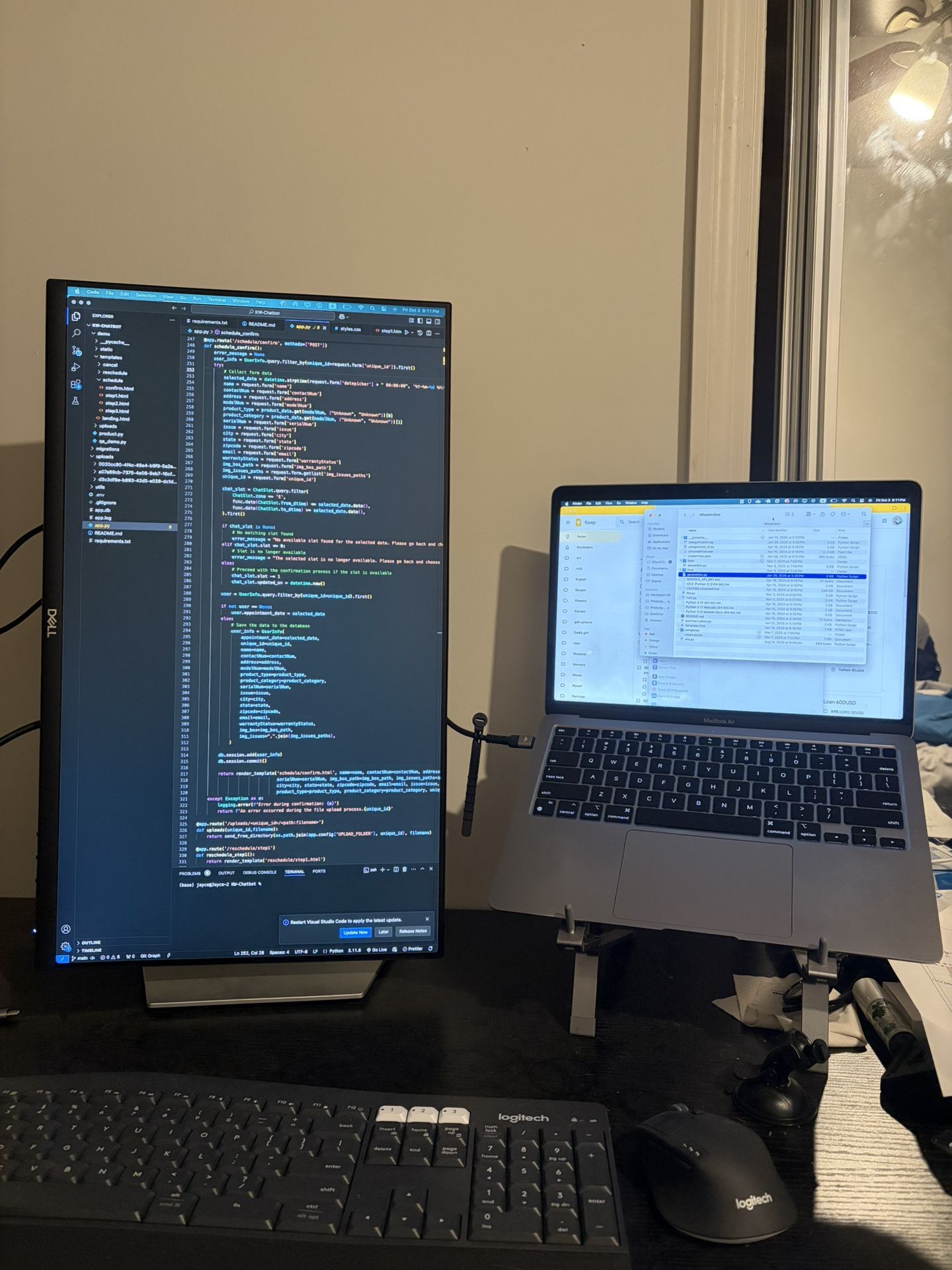 Del 24 Full HD Adjustable monitor S2421hs