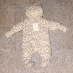 Zara Baby Girl Warm Onesie With Attachable Booties And Mittens New 