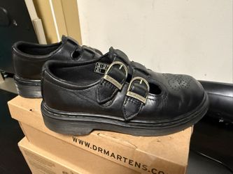 Dr. Martens Shoes For Girl Size 13us.