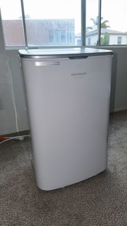 Frigidaire Gallery Portable Air Conditioner 13,000 BTU WiFi