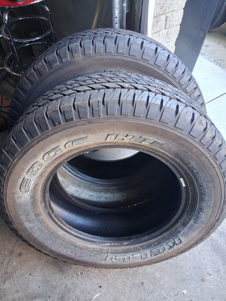 2 KELLY TIRES