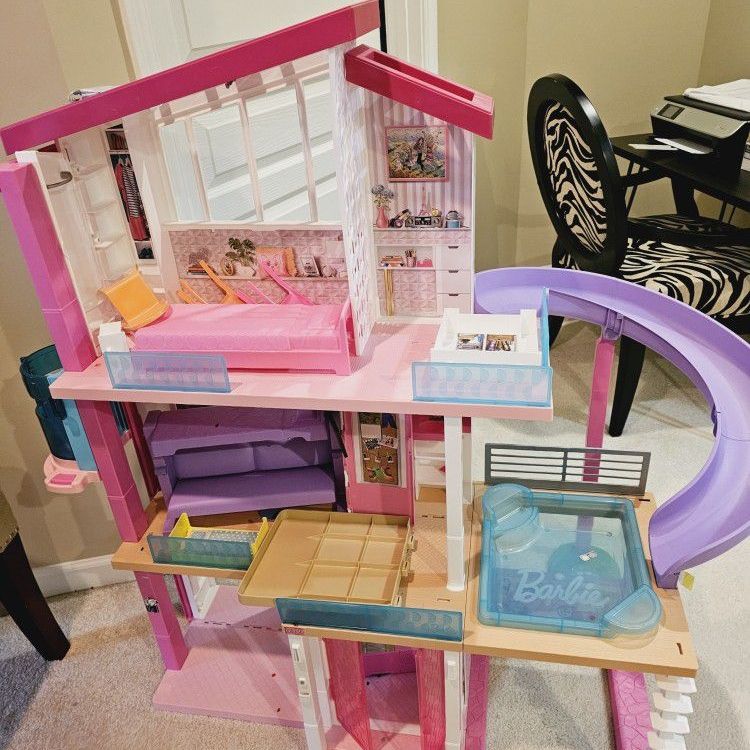 Barbie DREAM house