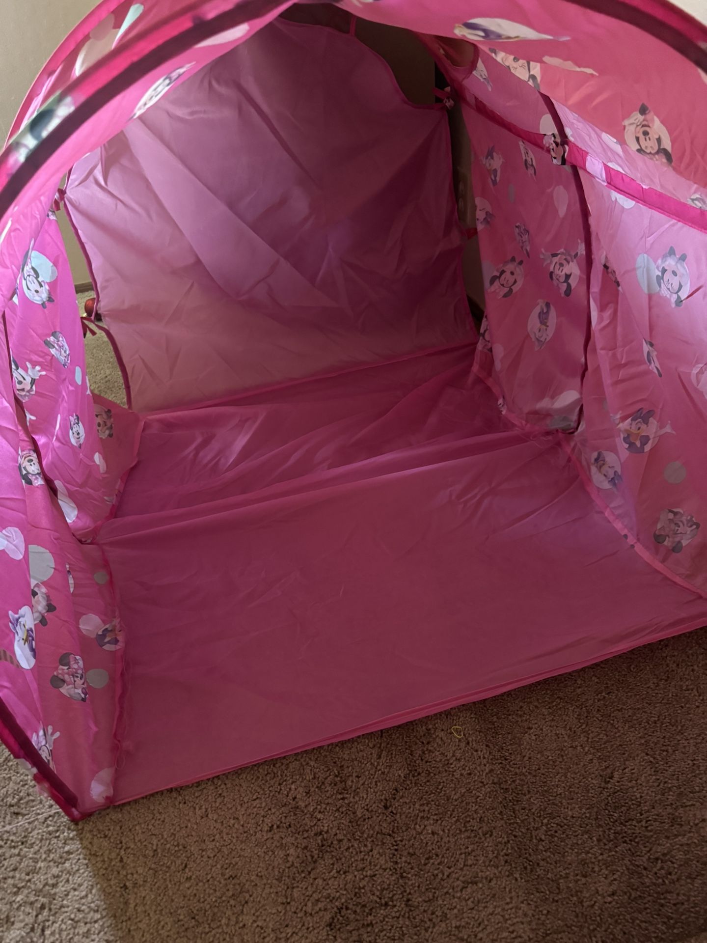 MINNIE MOUSE TODDLER BED