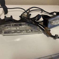 Infiniti Q50 Signal Lamps