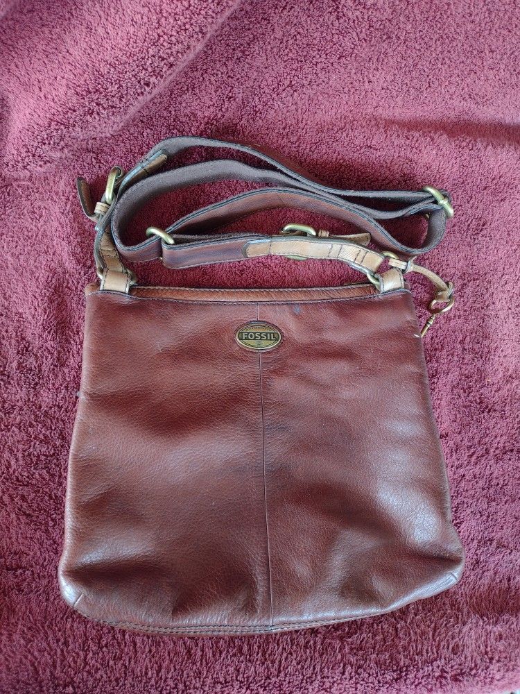 Fossil Explorer Medium Crossbody Bag Brown Leather Shoulder Hobo Purse ZB5255