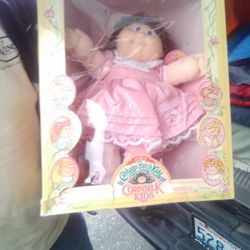 Cabbage Patch doll l