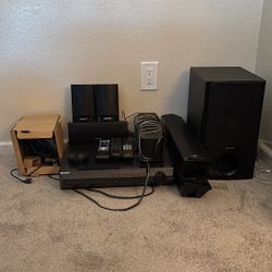 Sony DAV-HDX589W DVD Home Theatre System 