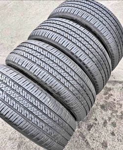 🎖️235 60 18 Bridgestone tires Con 80% de Vida Las 4
