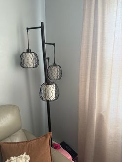 floor lamp