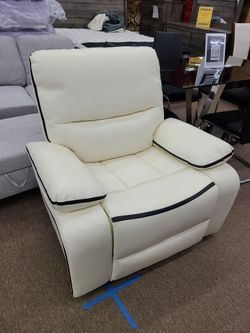 FREE LOCAL DELIVERY WHITE FAUX LEATHER RECLINER CHAIR SPECIAL