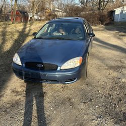 2004 Ford Taurus