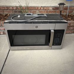 GE Wall Mount Microwave 
