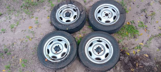 Corolla Wheels and Tires (185/65R14)
