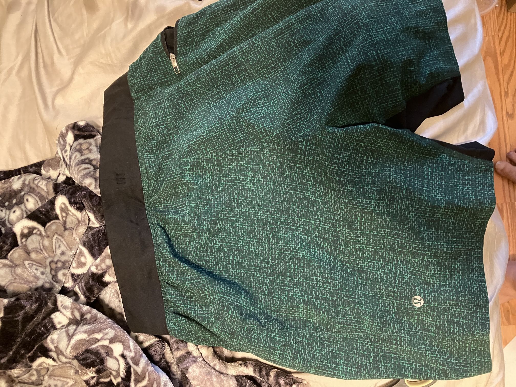 $125 Lululemon Bundle (8 Pairs Of Shorts)