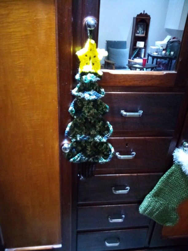 Crochet Christmas Tree