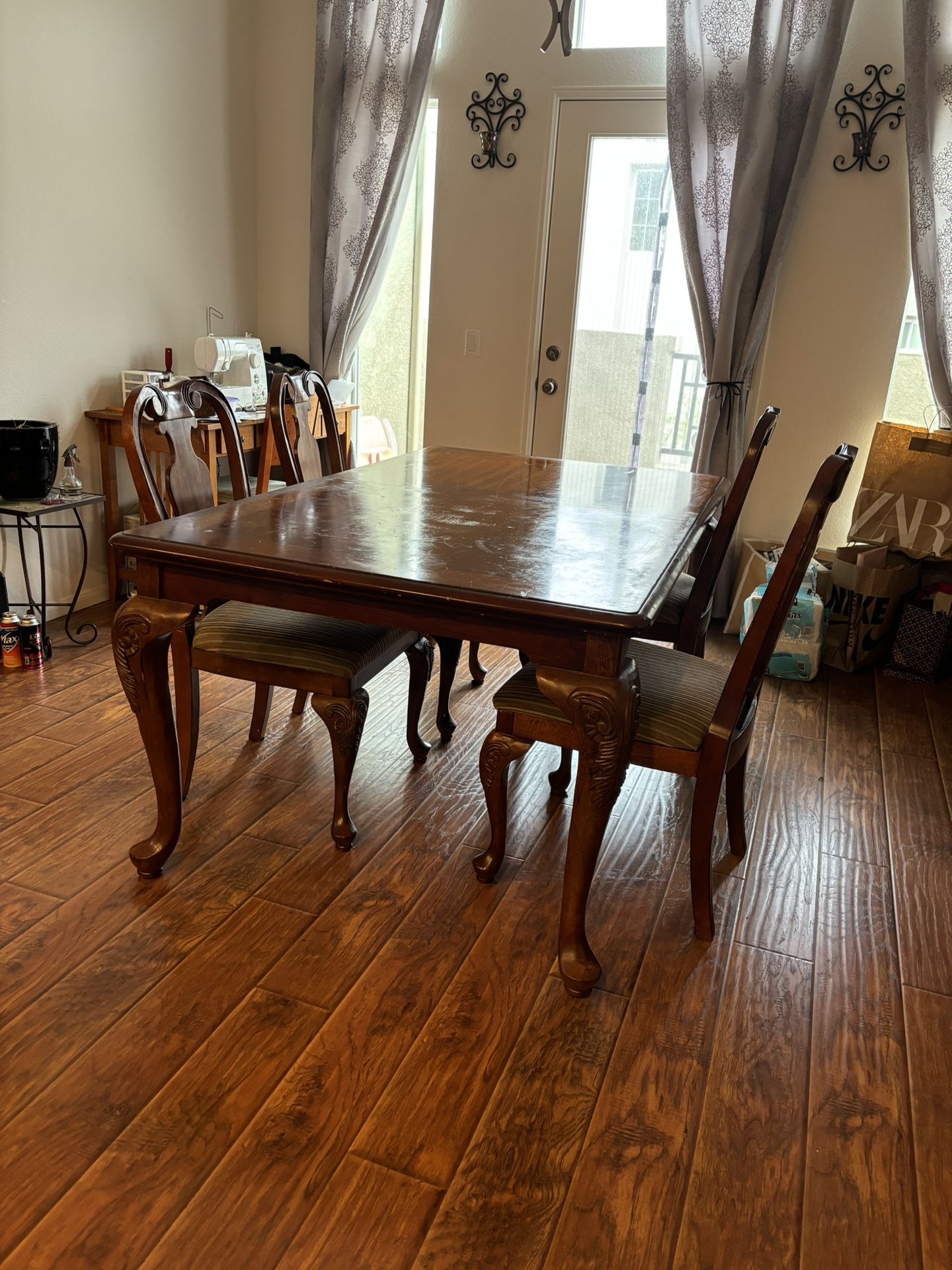 Vintage Mahogany Dining Room Table 