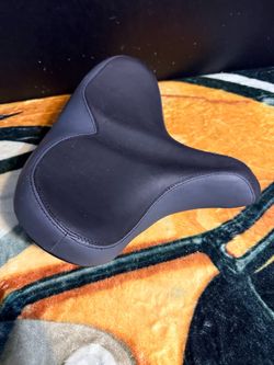 Comfortable Replacement Bike Saddle Memory Foam Soft Bike Saddle.