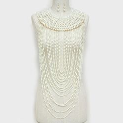 Brand New Oversized Cream Colored Pearl Draped Necklace Set