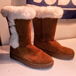 Cozy Fur Boots  Size 4