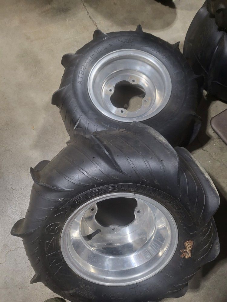 Sedona Sindwinder Rear Paddle Tires and Wheels