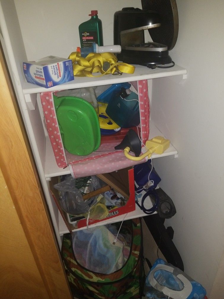 Alot Of Cat Toys Houses And Water Dishes Ones That Are Like A Sink They Constantly Run Some Like Water Machines