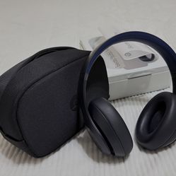 Beats Studio Pro headphones w/ WARRANTY for 2 YEARS 