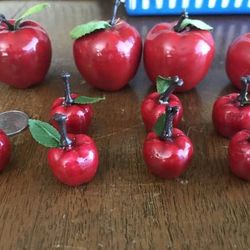 1980’s NEW 13 Crafting Apples w/ Silk Leaf- 9 Small, 1 Medium, 3 Large